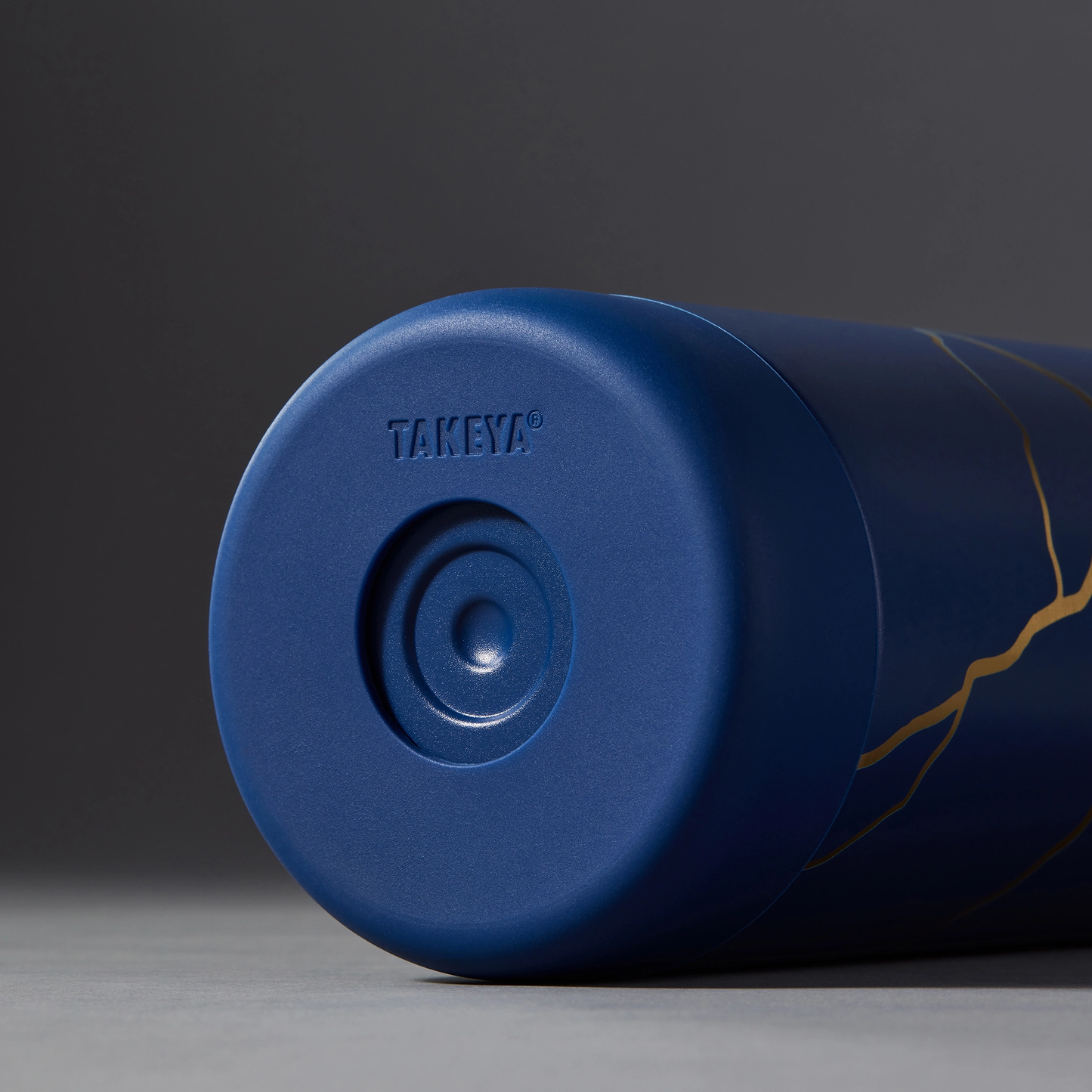 kintsugi-water-bottle-with-spout-lid-t7 51390-TK_HO25_Kintsugi_Takeya9249.png